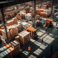 Export: cresce su base mensile, -2,2% su anno