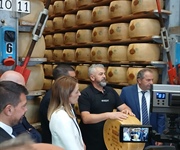 Parmigiano Reggiano, Metsola in visita al Caseificio 4 Madonne