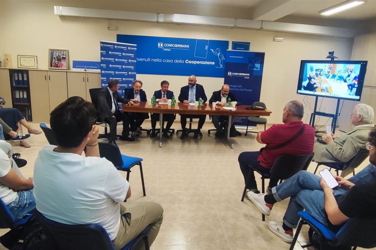 In Molise giovani studenti di agraria a scuola di cooperazione
