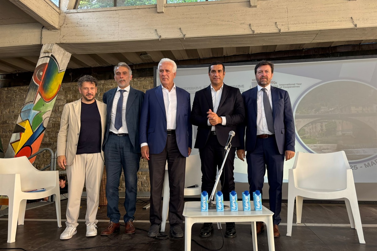 Aree interne, “Il modello dei negozi di comunità per garantire servizi e futuro ai territori"
