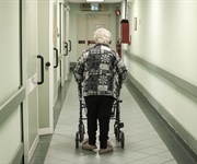 RSA e pazienti Alzheimer, l’allarme di Confcooperative Sanità e Federsolidarietà: «Senza un quadro normativo chiaro i servizi sono a rischio»