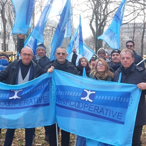 Pac, Fedagripesca Confcooperative in piazza a Bruxelles: “Tagli inaccettabili e nessuna visione strategica per il futuro dell’agricoltura e della pesca”