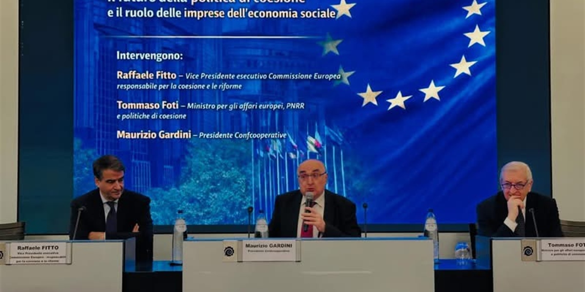 Bruxelles, Confcooperative porta la cooperazione in Europa: incontra il vice commissario Fitto e il ministro Foti