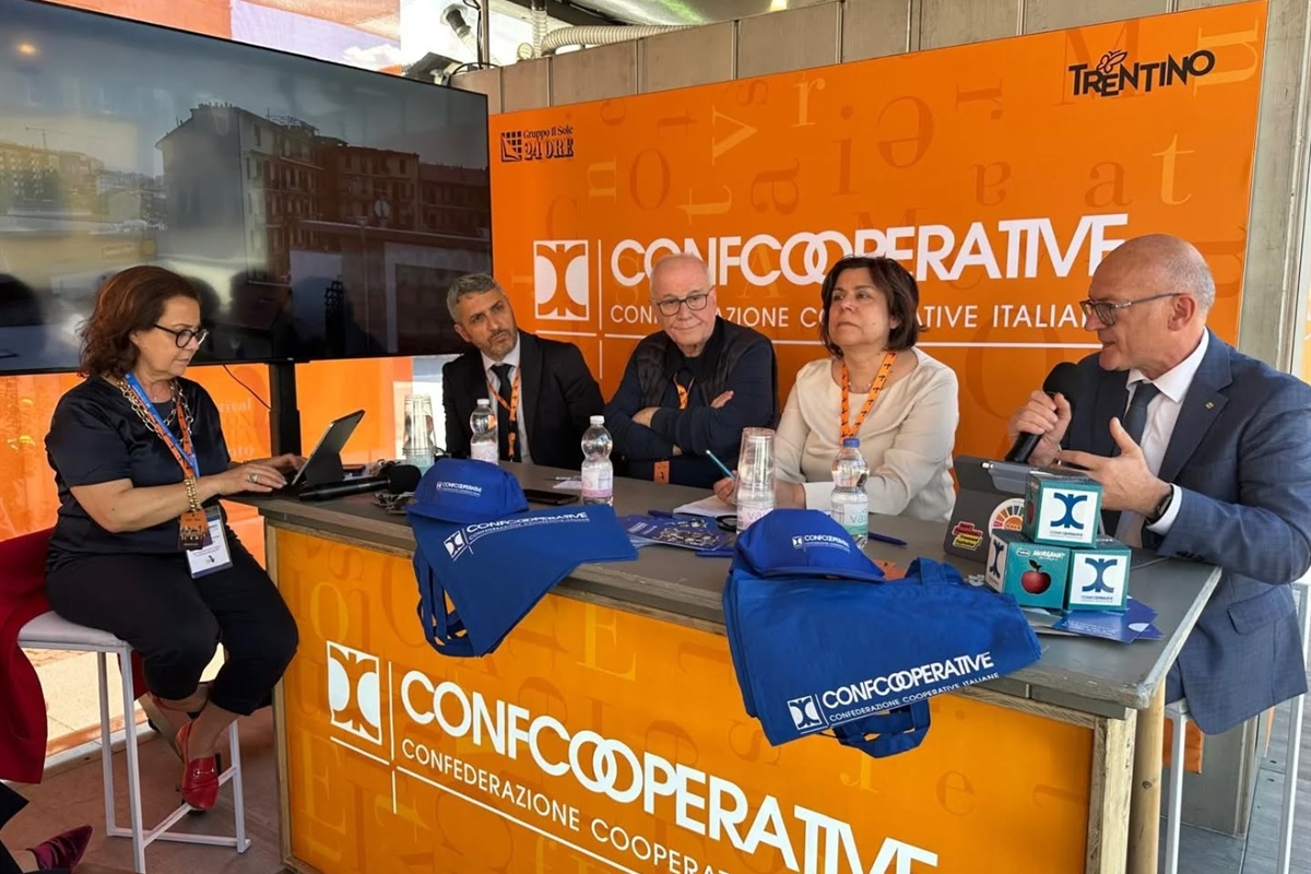 Festival Economia 26: Cooperative non sono eredità del passato ma racconto del futuro