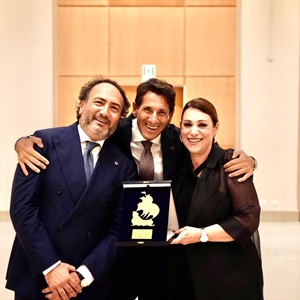 Bari, la Caravella d’Oro a Giuseppe Cozzi