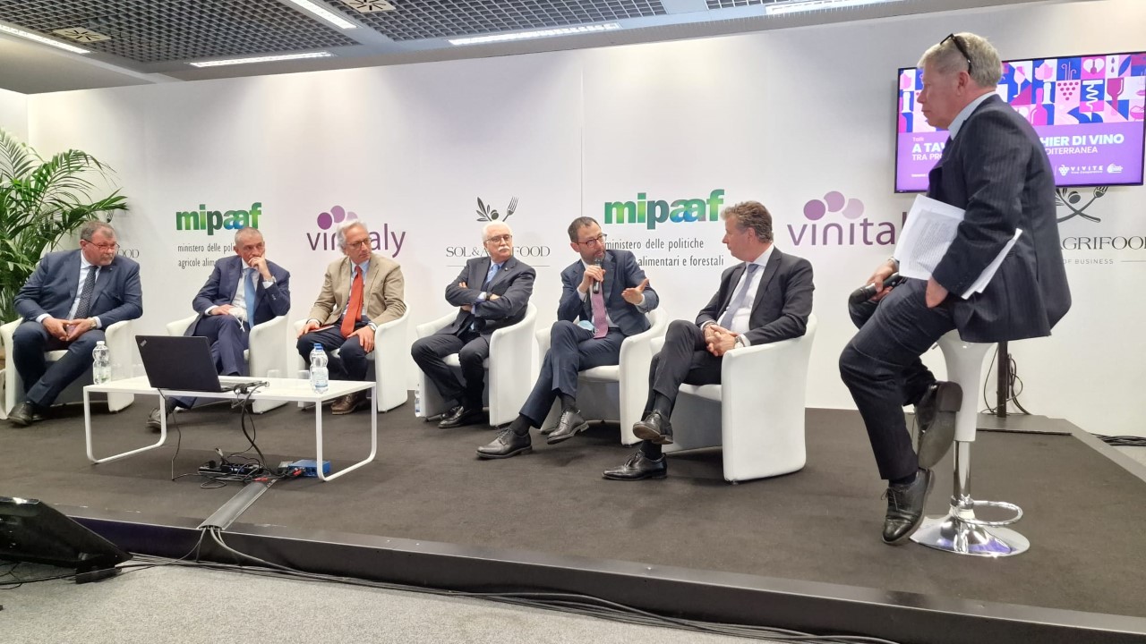 Vinitaly, Rigotti: “No alla demonizzazione del vino e delle nostre eccellenze enogastronomiche”