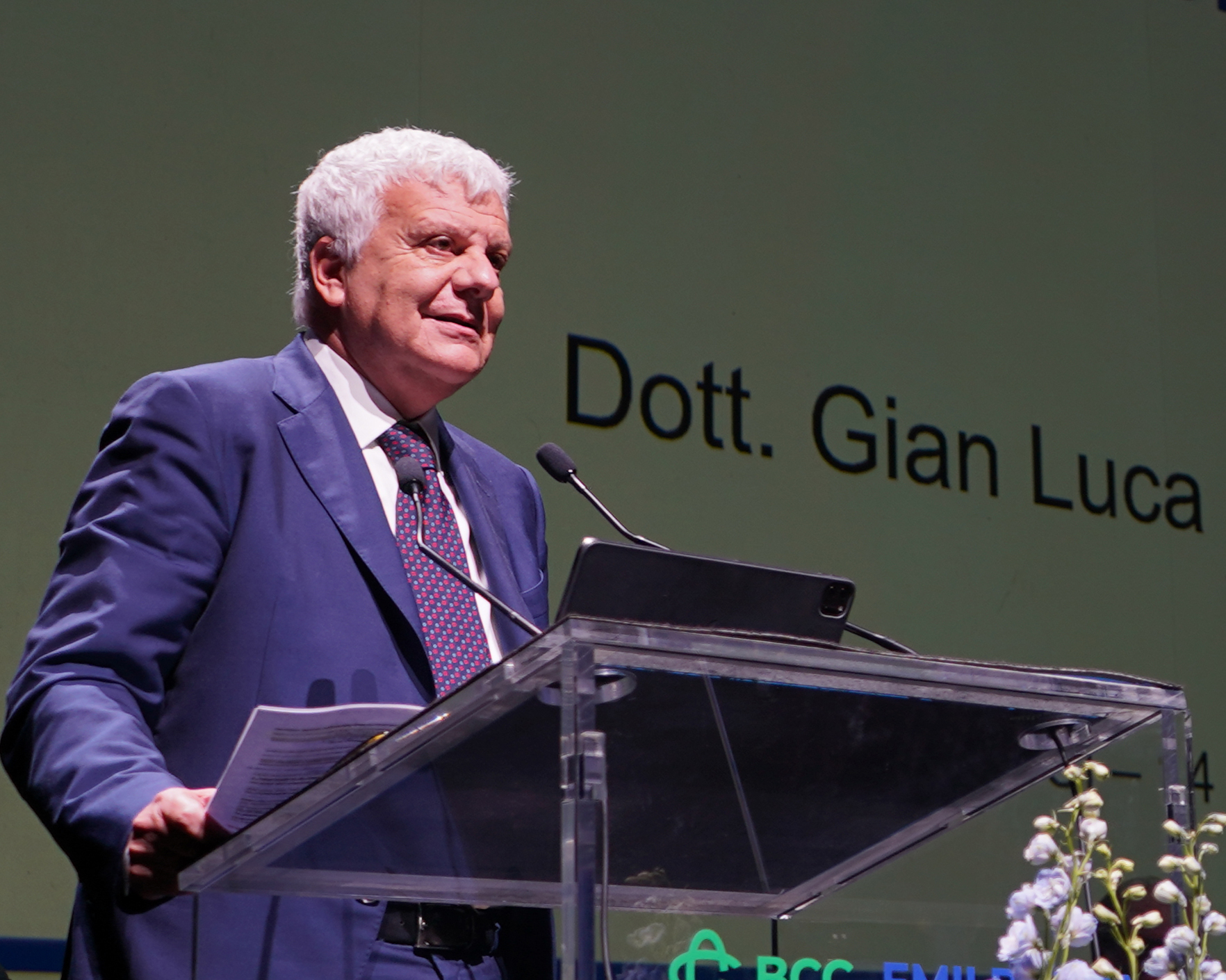 Emil Banca: utile record di 71,5 milioni e premio ai dipendenti di 2.500 euro