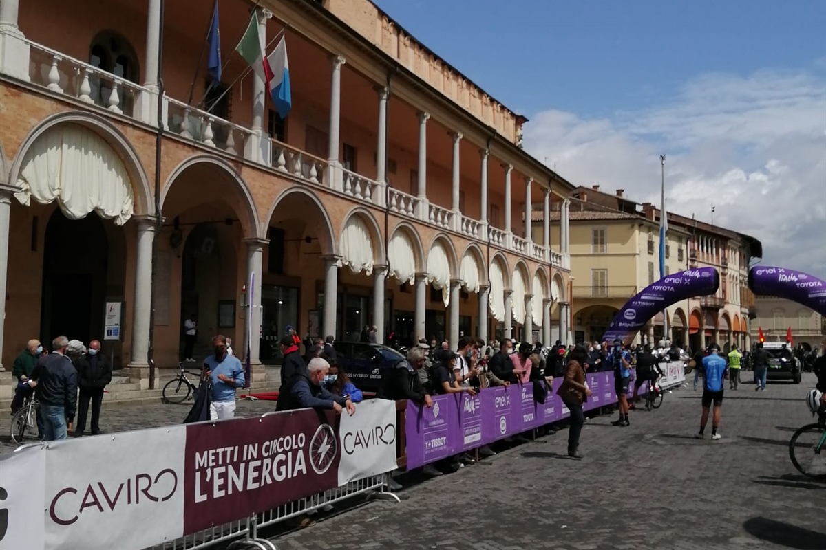 Giro d'Italia, Caviro main sponsor tappa Faenza-Cattolica